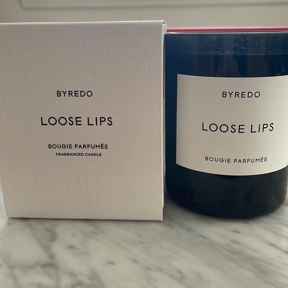 Loose lips candle